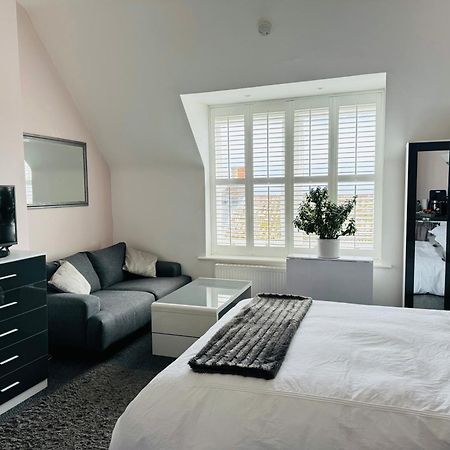 Penthouse Suite, Sea View, Close To Shops, Beach And Train St Leonards-on-Sea Ngoại thất bức ảnh