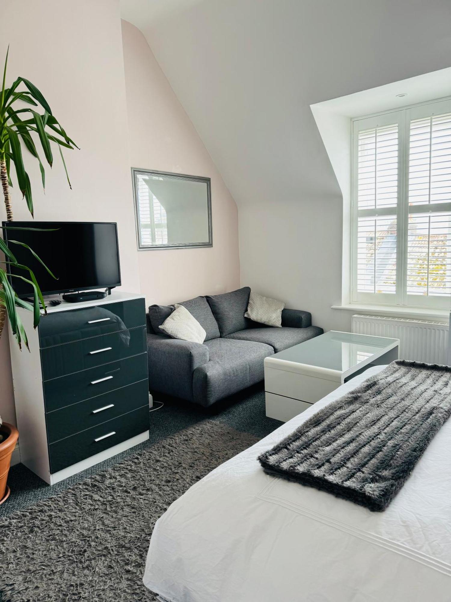 Penthouse Suite, Sea View, Close To Shops, Beach And Train St Leonards-on-Sea Ngoại thất bức ảnh